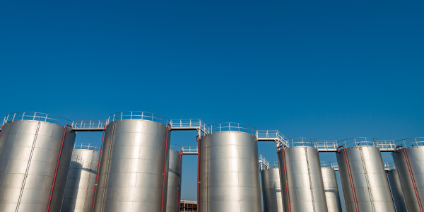 Caldereros · Calderería · Calderas · Tolvas · Cisternas · Depósitos Utebo · Fabricación de Columnas y Autoclaves