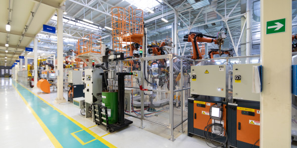 Electricistas Industriales · Instaladores Alta / Baja Tensión La Almunia de Doña Godina · Conexión de motores eléctricos, bombas y maquinaria industrial